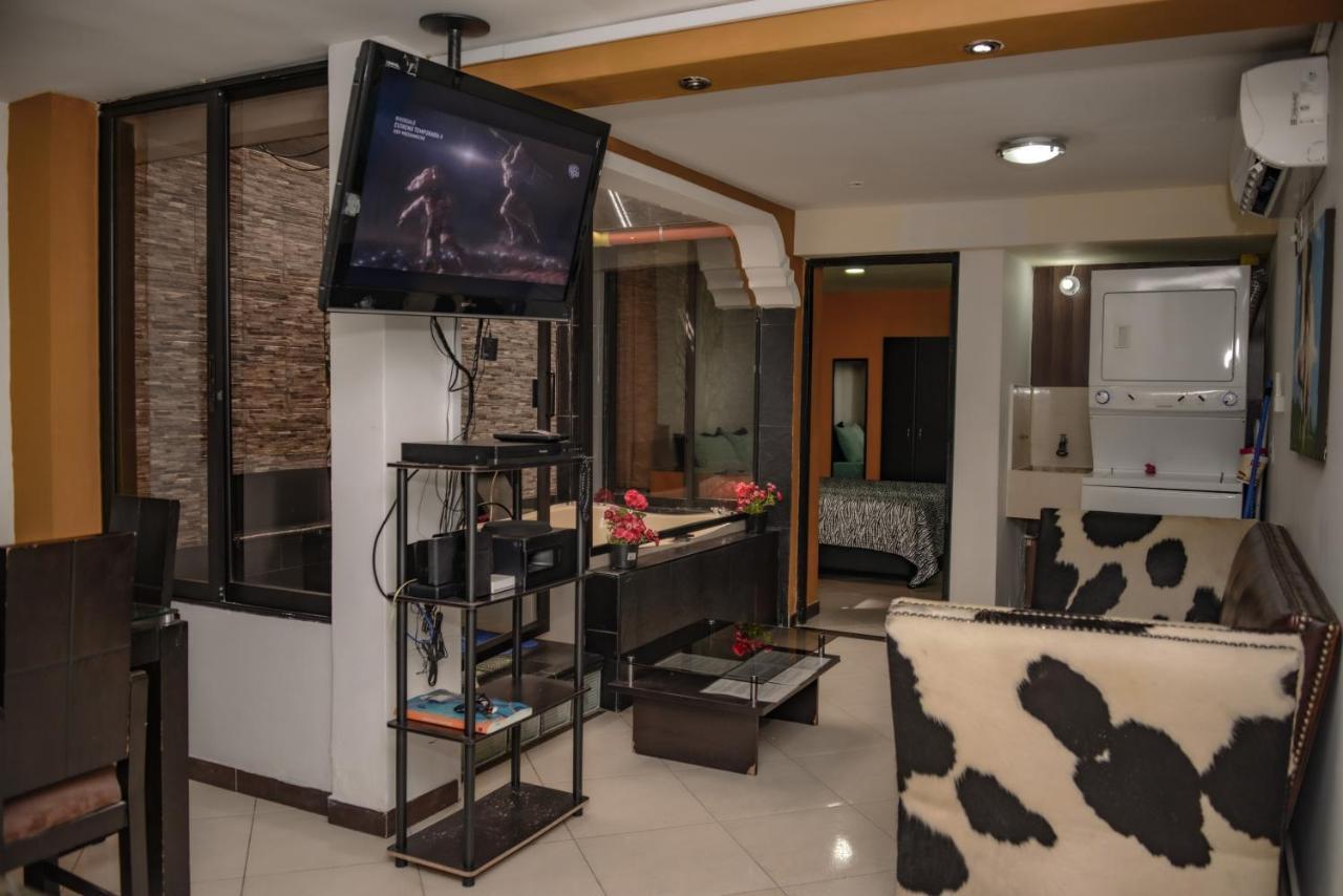 Calle 8 Suites Medellín Eksteriør bilde