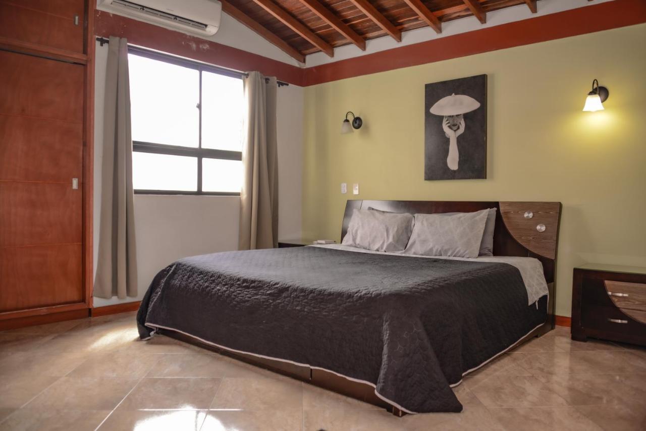 Calle 8 Suites Medellín Eksteriør bilde
