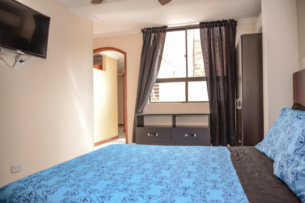 Calle 8 Suites Medellín Eksteriør bilde