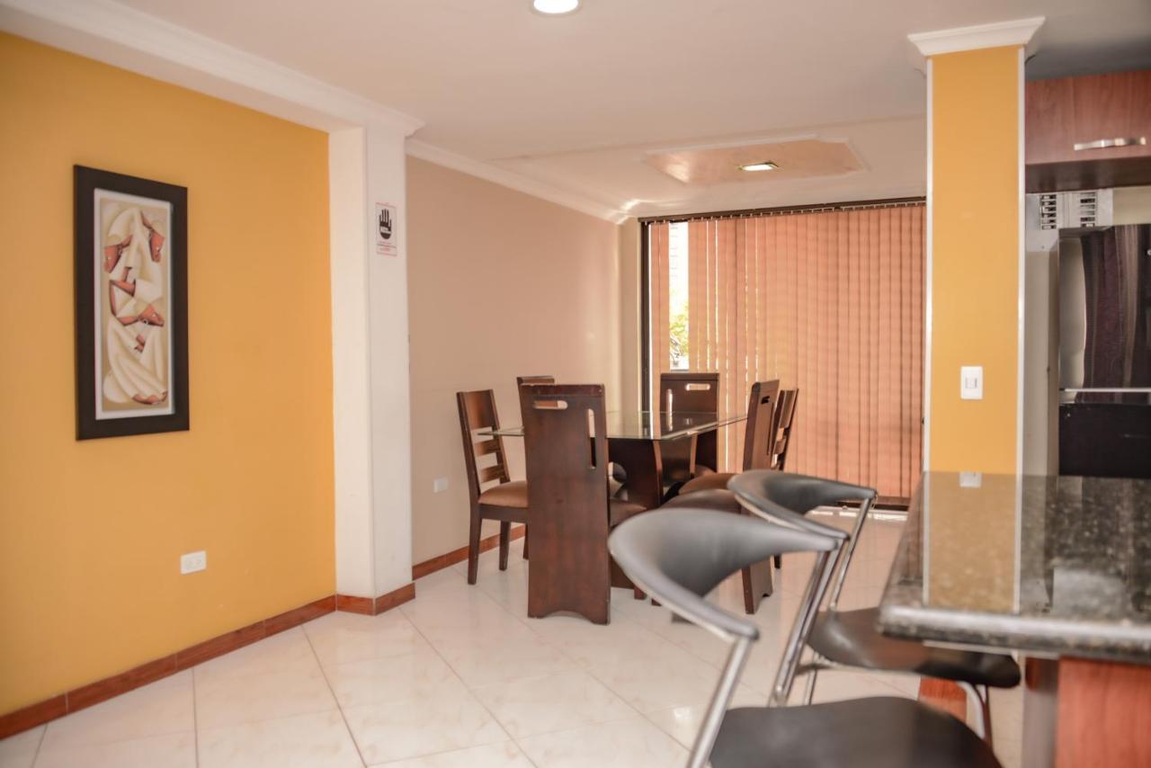 Calle 8 Suites Medellín Eksteriør bilde
