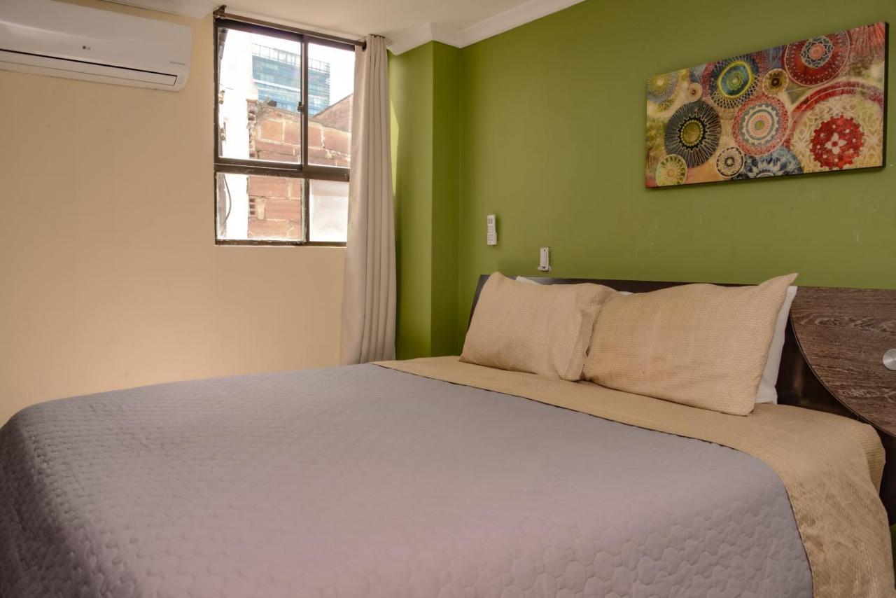 Calle 8 Suites Medellín Eksteriør bilde