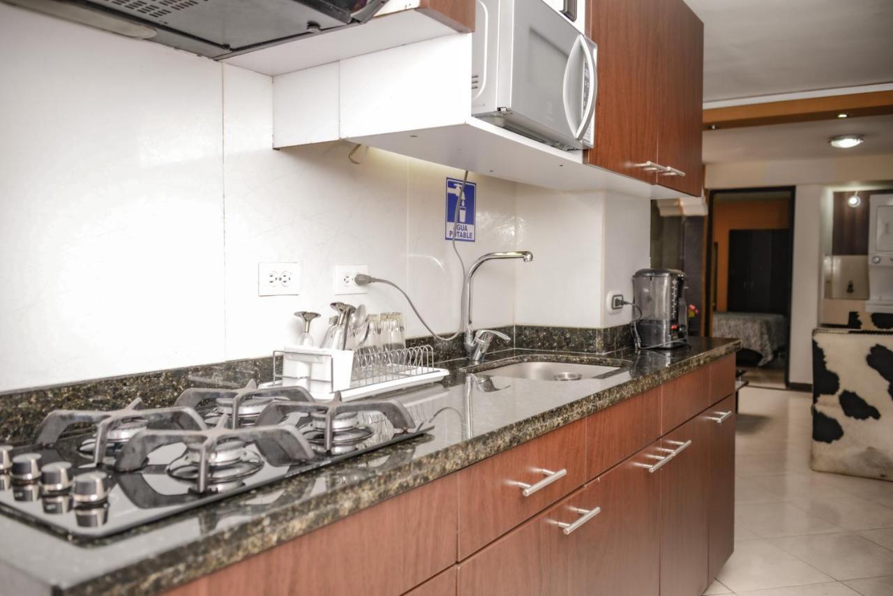 Calle 8 Suites Medellín Eksteriør bilde