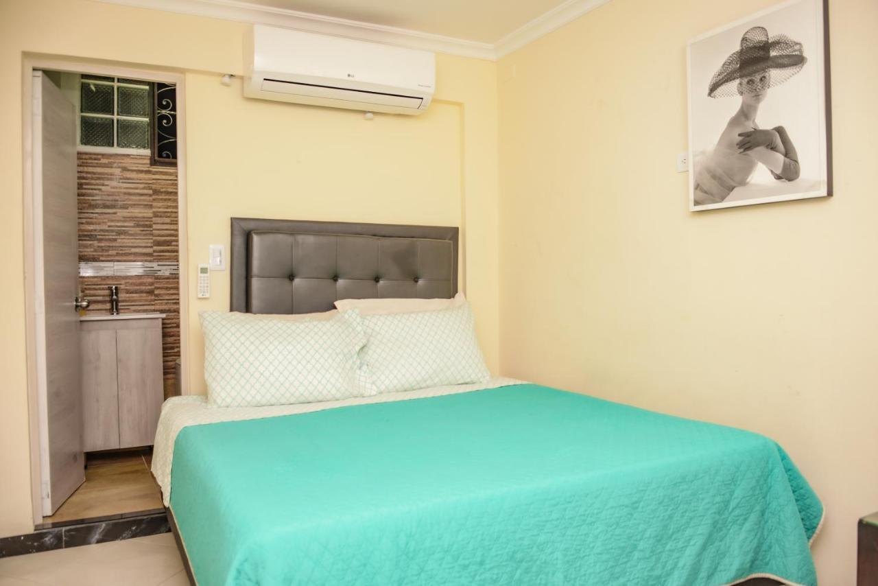 Calle 8 Suites Medellín Eksteriør bilde