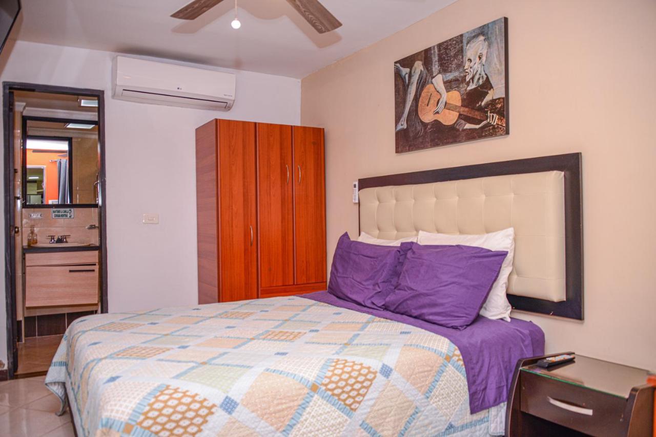 Calle 8 Suites Medellín Eksteriør bilde